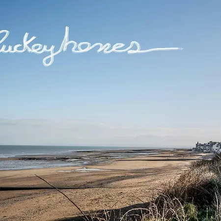 Daire Luckey Homes - Rue Larcher