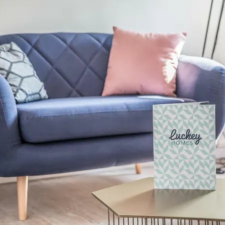 Daire Luckey Homes - Rue Larcher