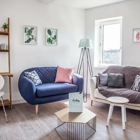 Daire Luckey Homes - Rue Larcher Bayeux