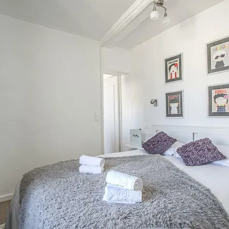Daire Luckey Homes - Rue Larcher Bayeux